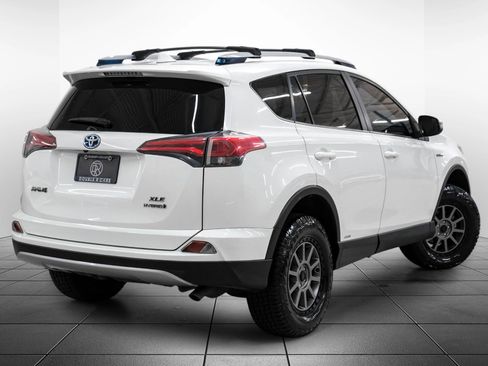 Used 2017 Toyota RAV4 XLE w/ All Weather Liner Package AWD/4WD image 9