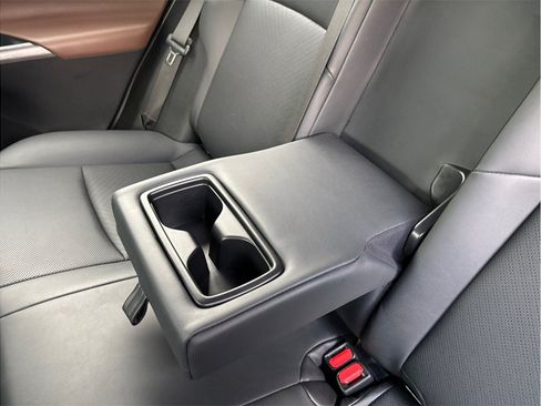 Used 2022 Toyota Venza Limited w/ Advanced Technology Package AWD/4WD image 46