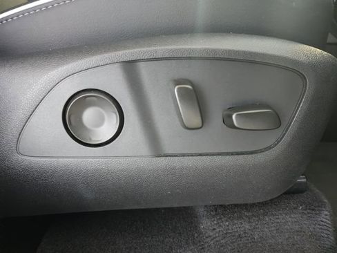 Certified 2025 Buick Enclave Preferred AWD/4WD image 22