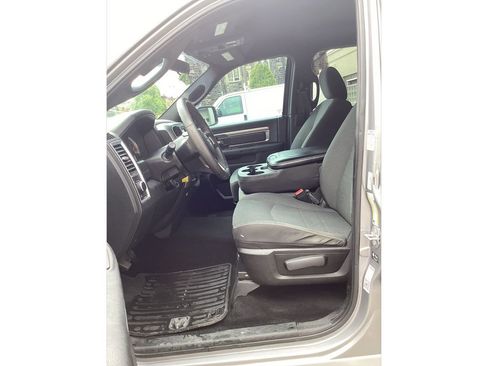 Used 2022 RAM 1500 Classic Warlock AWD/4WD image 9