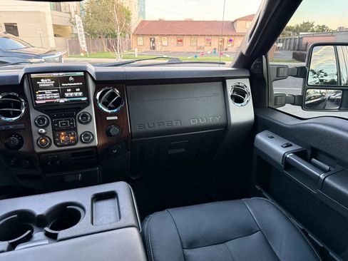 Used 2016 Ford F250 Lariat w/ Chrome Package AWD/4WD image 25