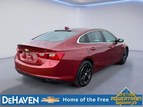 Used 2018 Chevrolet Malibu LT w/ Driver Confidence Package FWD image 6