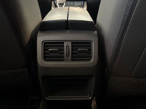 Used 2024 Nissan Rogue S AWD/4WD image 22