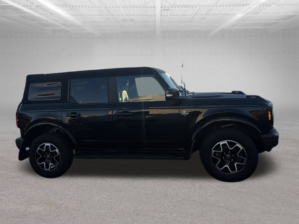 Used 2023 Ford Bronco Outer Banks AWD/4WD image 13