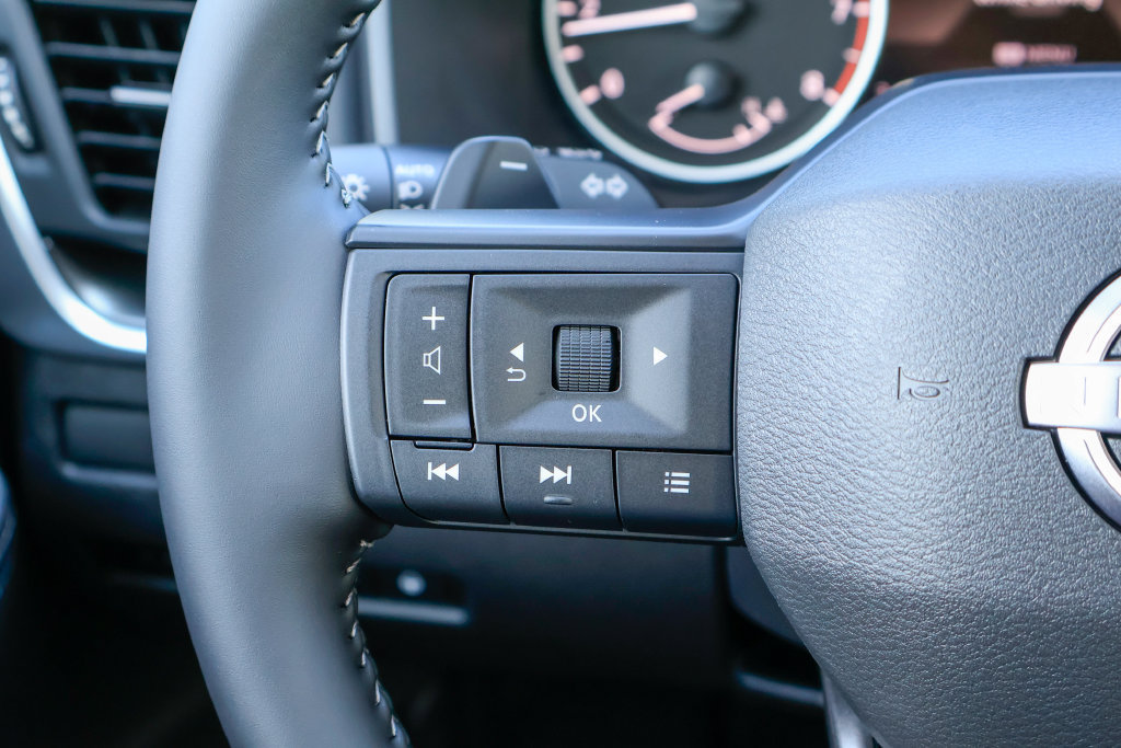 New 2026 Nissan Rogue SV FWD image 10