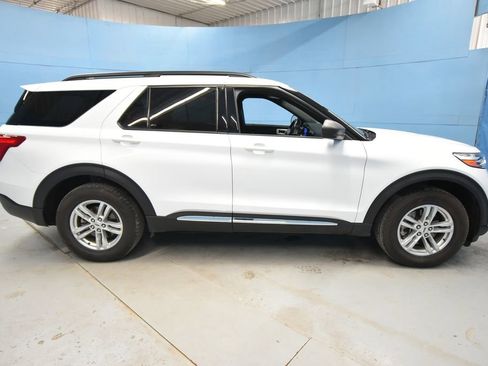 Used 2020 Ford Explorer XLT image 36