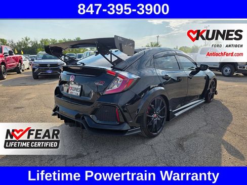 Used 2018 Honda Civic Type R image 9