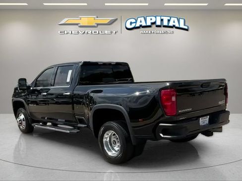 Used 2021 Chevrolet Silverado 3500 High Country AWD/4WD image 3