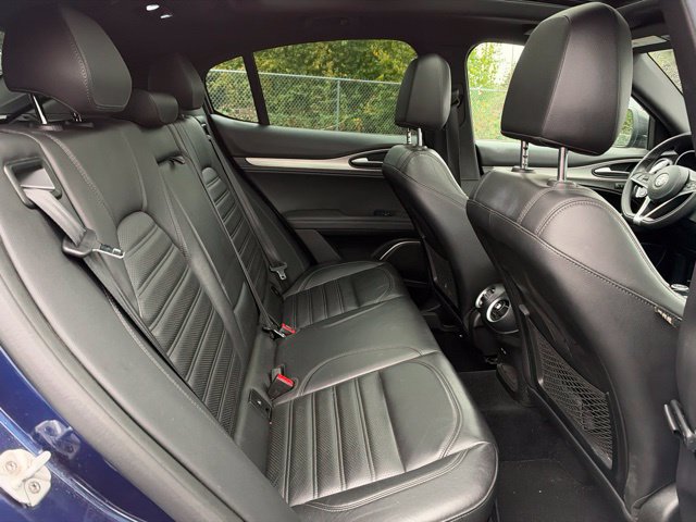 Used 2019 Alfa Romeo Stelvio Ti Sport w/ Quick Order Package 22S Sport AWD/4WD image 10