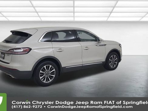 Used 2019 Lincoln Nautilus Select w/ Cargo Utility Package image 15