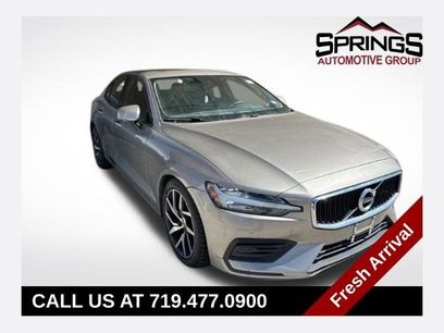 Used 2020 Volvo S60 T6 Momentum
