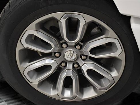 Used 2020 RAM 1500 Laramie w/ Sport Appearance Package image 28