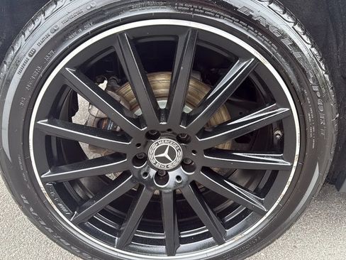 Used 2021 Mercedes-Benz GLA 250 4MATIC image 13
