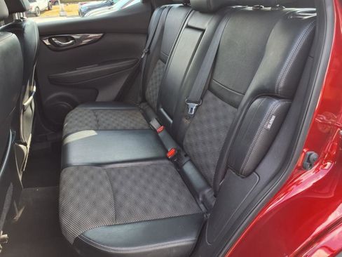 Certified 2022 Nissan Rogue Sport SV w/ Technology Package image 7