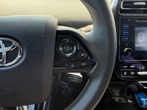 Used 2019 Toyota Prius LE w/ Carpet Mat Package FWD image 25