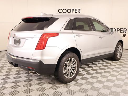 Used 2017 Cadillac XT5 Luxury FWD image 21