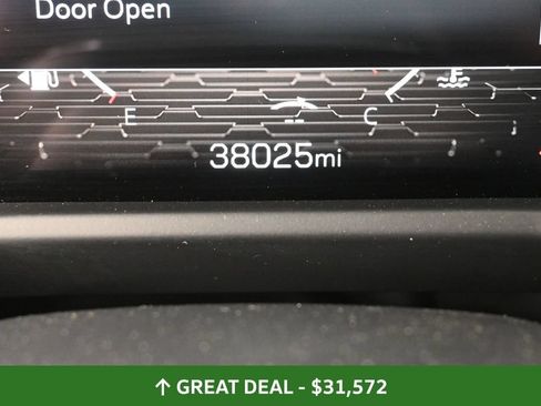 Used 2025 GMC Acadia Elevation FWD image 40