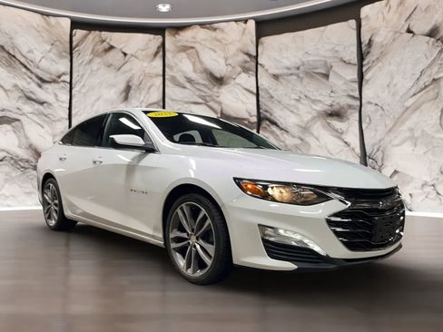 Used 2022 Chevrolet Malibu LT image 11