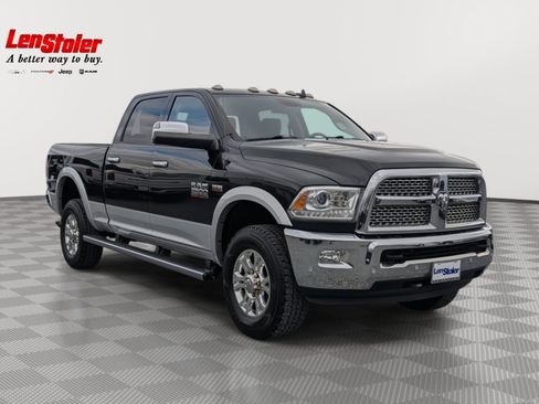 Used 2017 RAM 2500 Laramie w/ Convenience Group image 7