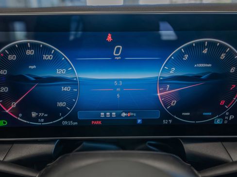 New 2026 Mercedes-Benz GLC 300 4MATIC image 10