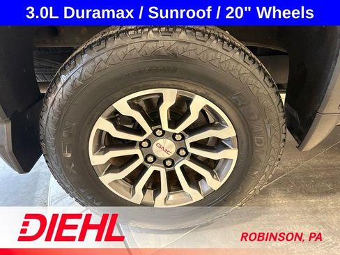 Used 2020 GMC Sierra 1500 AT4 w/ AT4 Premium Package AWD/4WD image 9