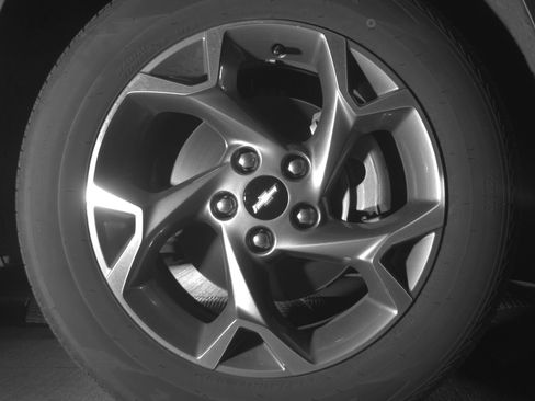 Used 2025 Chevrolet Trax LT w/ LT Convenience Package FWD image 13