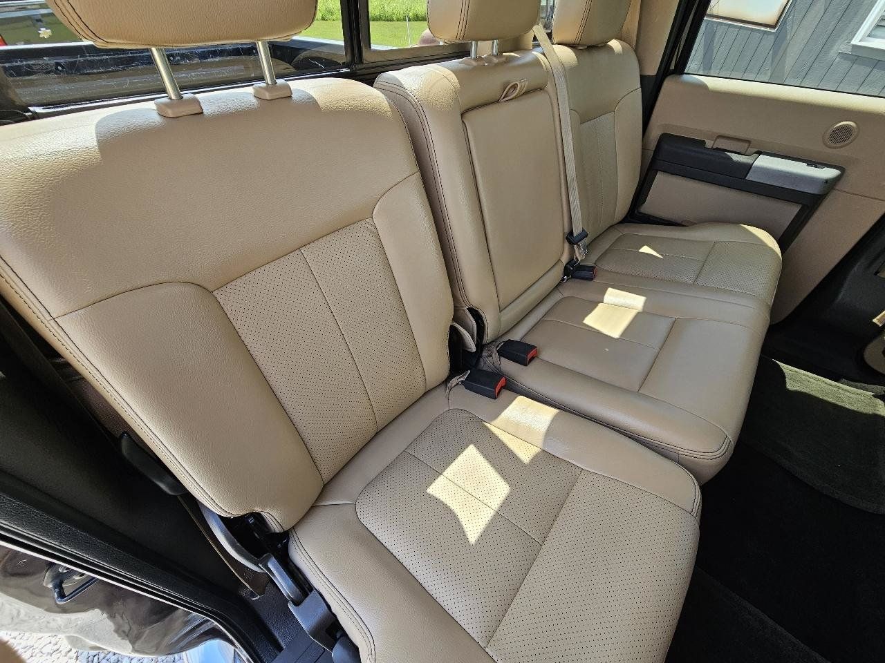 Used 2013 Ford F250 Lariat w/ Lariat Interior Pkg AWD/4WD image 28