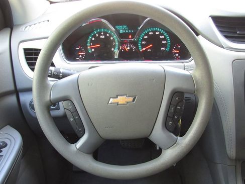 Used 2017 Chevrolet Traverse LS FWD image 22