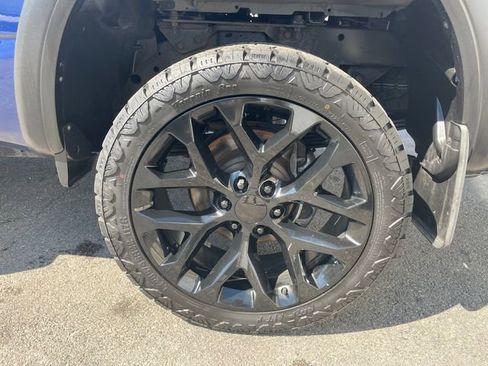 Used 2021 Nissan Titan PRO-4X w/ Pro-4x Convenience Package image 17