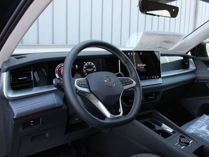New 2026 Volkswagen Tiguan SE