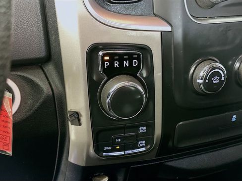 Used 2016 RAM 1500 Classic SLT AWD/4WD image 22