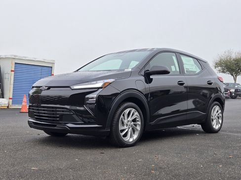 New 2027 Chevrolet Bolt LT w/ Comfort Package image 2