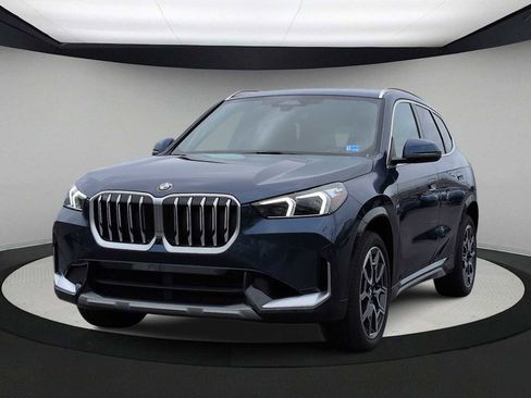 Used 2025 BMW X1 xDrive28i w/ Technology Package AWD/4WD image 4