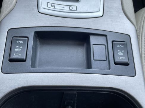 Used 2013 Subaru Legacy 2.5i Limited AWD/4WD image 22