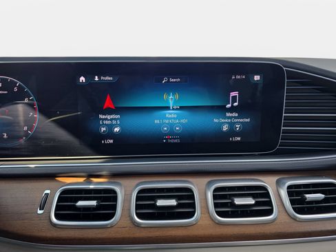 Used 2020 Mercedes-Benz GLE 350 4MATIC image 21