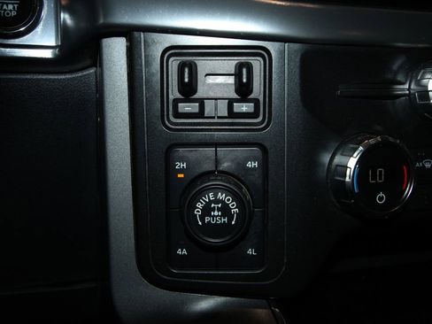 Used 2021 Ford F150 Lariat image 18