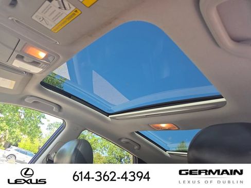 Used 2011 Hyundai Tucson Limited w/ Premium Pkg 3 AWD/4WD image 17