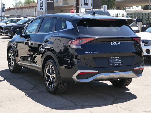 Used 2023 Kia Sportage EX FWD image 6