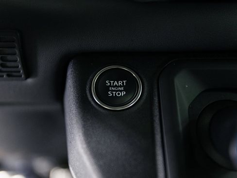 Used 2023 Land Rover Defender 110 Carpathian Edition image 16