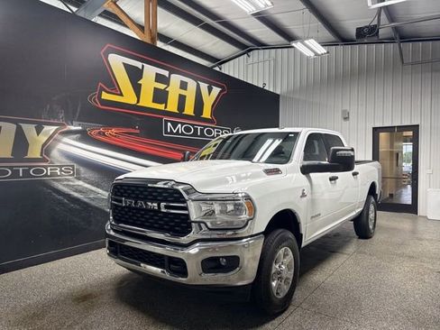 Used 2024 RAM 2500 Big Horn AWD/4WD image 1