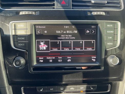 Used 2017 Volkswagen GTI Sport image 19