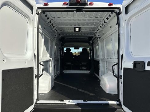 New 2026 RAM ProMaster 2500 w/ Convenience Group image 9