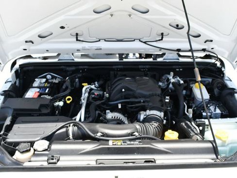 Used 2018 Jeep Wrangler Sport AWD/4WD image 63