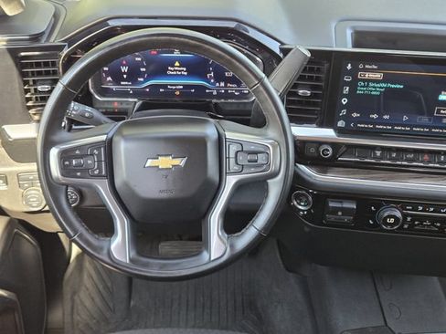Used 2025 Chevrolet Silverado 2500 LT AWD/4WD image 26