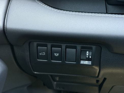 New 2026 Subaru Ascent Touring AWD/4WD image 17