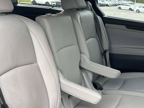 Used 2018 Honda Odyssey Touring image 26