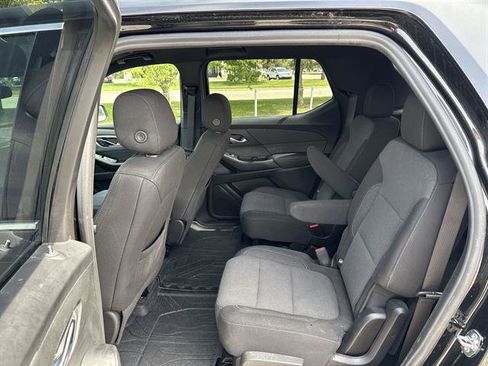 Certified 2023 Chevrolet Traverse LT w/ LPO, Floor Liner Package AWD/4WD image 26