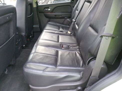 Used 2013 GMC Yukon SLT image 16