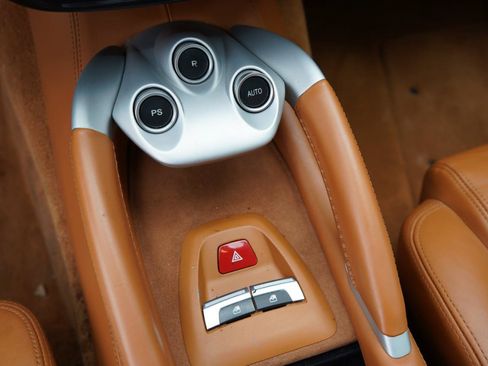 Used 2015 Ferrari FF AWD/4WD image 15
