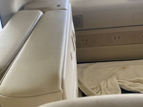 Used 2018 Lexus LX 570 4WD w/ Luxury Package image 12